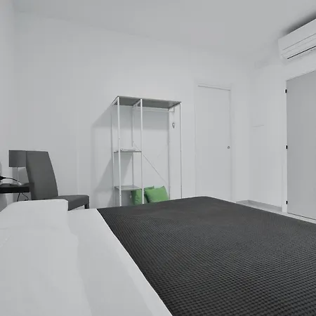Giorgia Tassi Affittacamere Hotel 3*